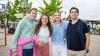 Zahlreiche Menschen besuchen am Samstag 22.06.24 das Promenaden Weinfest in Kitzingen am Main. Für die Partystimmung am Weinfest sorgten die "Partyvögel".