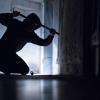 Eine Hausratversicherung kann Sie zwar nicht vor einem Wohnungseinbruch schützen. Sie kann Ihnen aber den daraus resultierenden Schaden ersetzen.