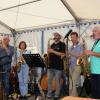 Die Stücke in verschiedener Besetzung kamen beim Publikum gut an. Wer mochte und ein Instrument hatte, konnte in der Band mitspielen.