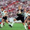 Die deutsche Fußballnationalmannschaft verlor 1992 das EM-Endspiel gegen den Außenseiter Dänemark.