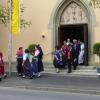 Wertvolle handgearbeitete Trachten, eine bunte Mischung der Generationen, traditionelle Kirchweihtänze und Frohsinn für Mitwirkende und Gäste der Röthleiner Kirchweih - auch bei Regen!