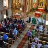 Wertvolle handgearbeitete Trachten, eine bunte Mischung der Generationen, traditionelle Kirchweihtänze und Frohsinn für Mitwirkende und Gäste der Röthleiner Kirchweih - auch bei Regen!