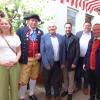 Wertvolle handgearbeitete Trachten, eine bunte Mischung der Generationen, traditionelle Kirchweihtänze und Frohsinn für Mitwirkende und Gäste der Röthleiner Kirchweih - auch bei Regen!