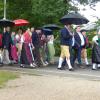 Wertvolle handgearbeitete Trachten, eine bunte Mischung der Generationen, traditionelle Kirchweihtänze und Frohsinn für Mitwirkende und Gäste der Röthleiner Kirchweih - auch bei Regen!