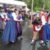 Wertvolle handgearbeitete Trachten, eine bunte Mischung der Generationen, traditionelle Kirchweihtänze und Frohsinn für Mitwirkende und Gäste der Röthleiner Kirchweih - auch bei Regen!