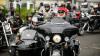 Motorradfahrer und Menschen mit Behinderung bereiten sich am Freitag (05.07.24) vor den Mainfränkischen Werkstätten in Würzburg auf ihre gemeinsame Tour vor. Seit 1989 treffen sich auf Initiative von Peter Schädel Biker und Menschen mit Handicap einmal im Jahr zu einer Motorradtour.