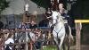 Beim Turnier traten Ritter und Barbarinnen gegeneinander an.