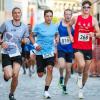 Lennart Rössler (rechts) vom SC Ostheim wiederholte beim Bad Neustädter Stadtlauf seinen Vorjahreserfolg.
