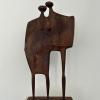 Für seine Skulptur „Paar“, die in der Kunsthalle zu sehen ist, wählte  der Würzburger Bildhauer Fritz Koenig das in späteren Jahren lieb gewonnene Material Eisen.