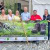 Beim 13. Rhöner Wandertag in Meiningen wurde der Staffel-Wanderstab von Meiningen nach Dermbach weiter gereicht.