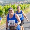 Mehrere Hundert Menschen nehmen am Freitag (19.07.24) bei hochsommerlichen Temperaturen um 30 Grad am 40. Schwanberglauf teil. Auf der Strecke von Iphofen nach Castell legen die Läuferinnen und Läufer 10,4 Kilometer und 200 Höhenmeter zurück.