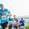 Mehrere Hundert Menschen nehmen am Freitag (19.07.24) bei hochsommerlichen Temperaturen um 30 Grad am 40. Schwanberglauf teil. Auf der Strecke von Iphofen nach Castell legen die Läuferinnen und Läufer 10,4 Kilometer und 200 Höhenmeter zurück.