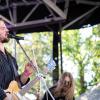 Paralyzed spielen am Samstag (20.07.24) Heavy Blues Rock beim Umsonst und Draußen Festival in Karlstadt. Auf dem idyllischen Platz am Saupurzel über der Stadt spielen mehrere Bands unterschiedlicher Genres auf zwei Bühnen.