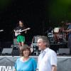 Pina Palau spielt mit ihrer Band am Samstag (20.07.24) beim Umsonst und Draußen Festival in Karlstadt. Auf dem idyllischen Platz am Saupurzel über der Stadt spielen mehrere Bands unterschiedlicher Genres auf zwei Bühnen.