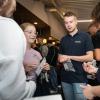 Zahlreiche Schülerinnen und Schüler besuchen am Montag (22.07.24) das Karriere-Event „AzubiXperience“ in der Extreme Bowling Arena in Schweinfurt.
