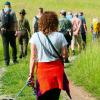 Gemeinsam wanderten die Naturparkführer:innen bei ihrem Treffen auf der Spessartspur „Lohrhaupter Widdehuh“.