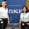 Zahlreiche Schülerinnen und Schüler besuchen am Montag (22.07.24) das Karriere-Event „AzubiXperience“ in der Extreme Bowling Arena in Schweinfurt.