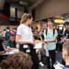 Zahlreiche Schülerinnen und Schüler besuchen am Montag (22.07.24) das Karriere-Event „AzubiXperience“ in der Extreme Bowling Arena in Schweinfurt.