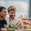 Nicht nur zum Aperitif eignen sich leichte Weine und Schaumweine. Ein Frühstückswein passt hervorragend zum Brunch.
