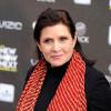 Der Bikini, den Schauspielerin Carrie Fisher als Prinzessin Leia in einem Star-Wars-Film trug, ist für eine sechsstellige Dollar-Summe versteigert worden.