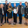 Bei der Verleihung des artouro-Preises in München, von links: Barbara Radomski (Geschäftsführerin Bayern Tourismus Marketing), Lydia Haack (Präsidentin Bayerische Architektenkammer), Gernot Meyer, Ines Wolff, Silja Wiener, Alfred Wiener (alle Architekturbüro Wiener + Wolff aus Karlstadt), Anja Baier (dritte Bürgermeisterin von Karlstadt) sowie Ministerialdirigent Dr. Johann Niggl (Abteilungsleiter Tourismus).
