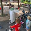 Kinderfahrzeugsegnung während des Familiengottesdienstes. Kinderfahrzeugsegnung während des Familiengottesdienstes.