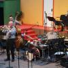 Die Big Band Gemünden beim Konzert auf der Ruine Scherenburg, vorne Solist Rainer Nöth Die Big Band Gemünden beim Konzert auf der Ruine Scherenburg, vorne Solist Rainer Nöth