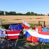 Die Fahnen aus 13 EU-Ländern waren beim Willkomensabend am symbolträchtigen EU-Mittelpunkt in Gadheim zu sehen. Die Fahnen aus 13 EU-Ländern waren beim Willkomensabend am symbolträchtigen EU-Mittelpunkt in Gadheim zu sehen.
