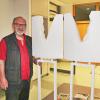 Im Jahr 2017 hat Tilmar Hornung das Thema Mann und Frau in diesen Formen dargestellt und sein Kunstwerk "Chromosom XY" genannt. Es hat bei der Ausstellung im Zentrum Innere Medizin einen auffallenden Platz im Eingangsbereich. Im Jahr 2017 hat Tilmar Hornung das Thema Mann und Frau in diesen Formen dargestellt und sein Kunstwerk "Chromosom XY" genannt. Es hat bei der Ausstellung im Zentrum Innere Medizin einen auffallenden Platz im Eingangsbereich.