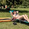 Viele Menschen verbringen den Sonntag 11.08.24 draußen im Freien am Wasser wie hier am Erlabrunner See.