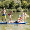 Viele Menschen verbringen den Sonntag 11.08.24 draußen im Freien am Wasser wie hier am Erlabrunner See.