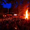 Eine einzigartige Atmosphäre bietet der Festplatz am Tivoli in den Abendstunden.