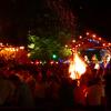 Mehrere Tausend Besucherinnen und Besucher feierten Samstag und Montag fröhlich beim legendären Sommernachtsfest am Holzhäuser Tivoli.