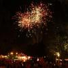 Mehrere Tausend Besucherinnen und Besucher feierten Samstag und Montag fröhlich beim legendären Sommernachtsfest am Holzhäuser Tivoli.