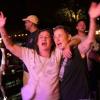 Mehrere Tausend Besucherinnen und Besucher feierten Samstag und Montag fröhlich beim legendären Sommernachtsfest am Holzhäuser Tivoli.
