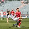 Moritz Hannemann (10) von den Würzburger Kickers im Ballduell mit Emirhan Demircan (11) vom FC Bayern München II. Die Würzburger Kickers verlieren am Samstag 24.08.24 das Heimspiel gegen Bayern München II mit 1:4 in der AKON Arena in Würzburg.