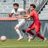 Enes Küc (9) von den Würzburger Kickers  im Zweikampf mit Adam Aznou Ben Cheikh (2) vom FC Bayern München II. Die Würzburger Kickers verlieren am Samstag 24.08.24 das Heimspiel gegen Bayern München II mit 1:4 in der AKON Arena in Würzburg.