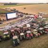 Rund 350 Menschen und 60 Schlepper besuchen am Freitag. 23.08.24 das Traktorkino bei Hopferstadt Ochsenfurt. Rund 350 Menschen und 60 Schlepper besuchen am Freitag. 23.08.24 das Traktorkino bei Hopferstadt Ochsenfurt.