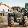 Rund 350 Menschen und 60 Schlepper besuchen am Freitag. 23.08.24 das Traktorkino bei Hopferstadt Ochsenfurt.