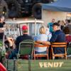 Rund 350 Menschen und 60 Schlepper besuchen am Freitag. 23.08.24 das Traktorkino bei Hopferstadt Ochsenfurt.