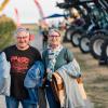 Rund 350 Menschen und 60 Schlepper besuchen am Freitag. 23.08.24 das Traktorkino bei Hopferstadt Ochsenfurt.