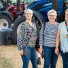 Rund 350 Menschen und 60 Schlepper besuchen am Freitag. 23.08.24 das Traktorkino bei Hopferstadt Ochsenfurt.