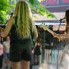 Laue Nächte und gute Stimmung: Klub Kowolski treten am Freitag (23.08.24) beim Gemeinsam Dreisam Festival in der Waldschänke Dornheim in Würzburg auf. Das Festival ist ein gemeinsames Projekt der vier Würzburger Jugendkulturhäuser b-hof, Cairo, Immerhin und Kellerperle.