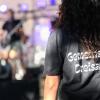 Laue Nächte und gute Stimmung: Zahlreiche Menschen verfolgen am Sonntag (25.08.24) das Gemeinsam Dreisam Festival in der Waldschänke Dornheim in Würzburg. Das Festival ist ein gemeinsames Projekt der vier Würzburger Jugendkulturhäuser b-hof, Cairo, Immerhin und Kellerperle.