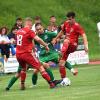 Im Kreisliga-Spiel bei der DJK Schondra blieb Riedenbergs Stürmer Tim Stecklein ohne Torerfolg. Für Schlagzeilen sorgte der 21-Jährige dennoch: mit einer grandiosen Abwehraktion. Foto: Hartmann
