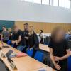 Zwei junge Männer erhalten hohe Haftstrafen wegen Mordes.