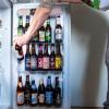 Darf es ein Pale Ale oder ein IPA sein? Beide sind beliebte Craft-Bier-Stile, doch während IPA für seine kräftigen Bitternoten bekannt ist, zeichnet sich Pale Ale durch eine mildere Hopfenintensität aus.