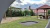 Der Spielplatz in Sternberg wurde von einer Firma "unter die Lupe genommen." Dabei ging es unter anderem um ein erdverbautes Trampolin. Hier war die Einfassung nicht mehr ausreichend befestigt.