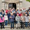 Gruppenbild vor dem Münster in Heilsbronn.