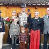 Auf dem Foto: 1. Schützenmeister Harald Rinder, Gaukönigin Carina Eichhorn, Susanne Limbach, Jugendkönig Jakob Limbach, Vogelkönig Alexander Limbach, Johann Limbach, Elisabeth Sulzinger, Georg Röslmaier.